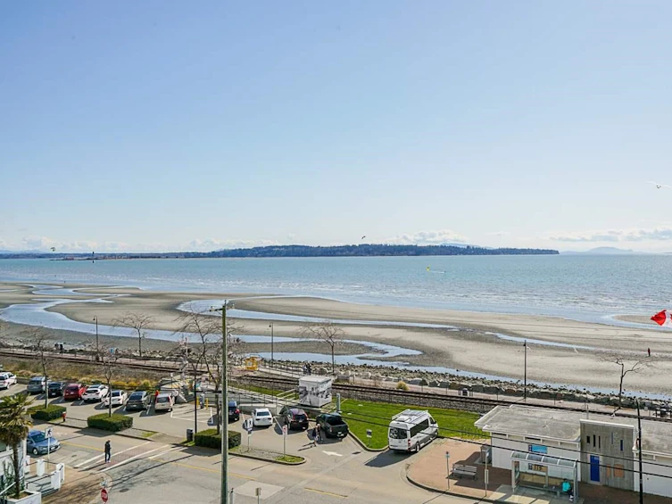 15452 Victoria Avenue, Surrey, BC, V4B 1H3 - 16
