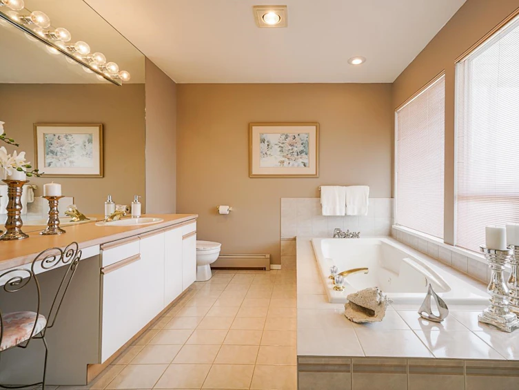 15452 Victoria Avenue, Surrey, BC, V4B 1H3 - 17