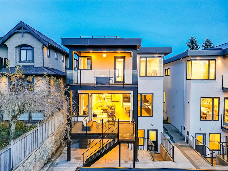 87 N Glynde Avenue, Burnaby, BC, V5B 1G8 - 34