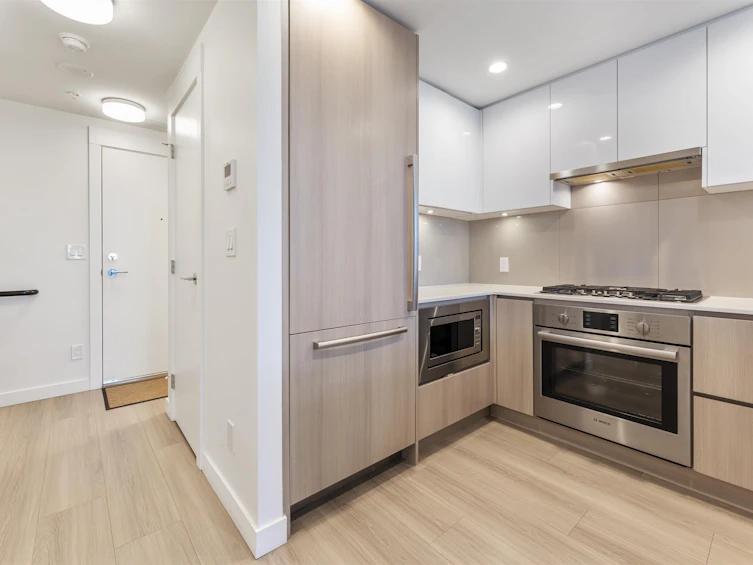 207-618 Carnarvon Street, New Westminster, BC, V3M 1E9 - 4