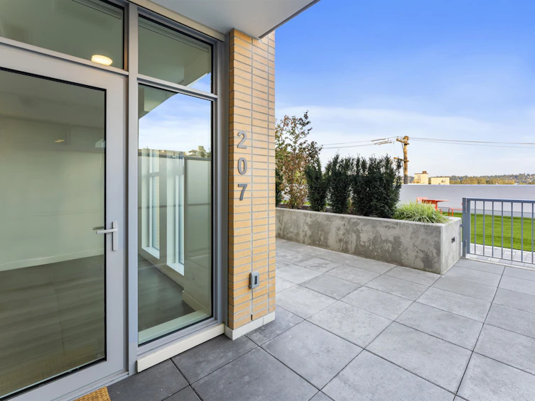 207-618 Carnarvon Street, New Westminster, BC, V3M 1E9 - 14