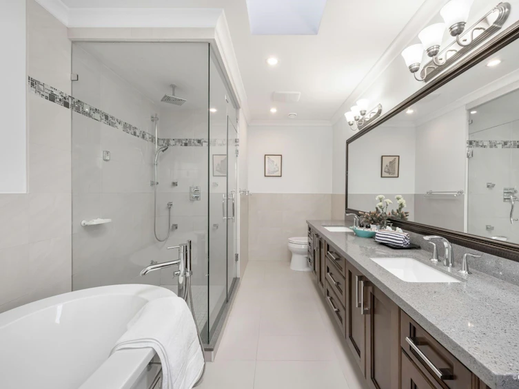 337 E 17th Street, North Vancouver, BC, V7L 2W1 - 23
