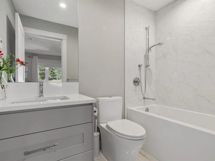 2-234 W 18th Street, North Vancouver, BC, V7M 1W6 - 32