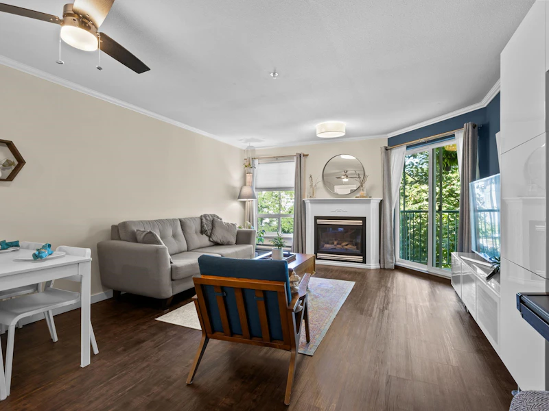 304 - 2435 Center Street, Abbotsford BC V2T 2N4