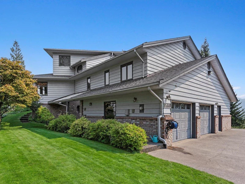 8580 Primrose Drive, Chilliwack BC V2R 4A3