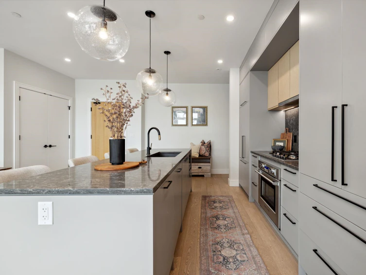 510-20416 Park, Langley, BC, V3A 0N2 - 2