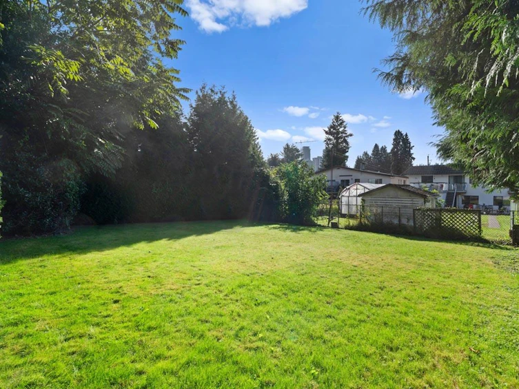 3956 Hertford Street, Burnaby, BC, V5G 2R4 - 31