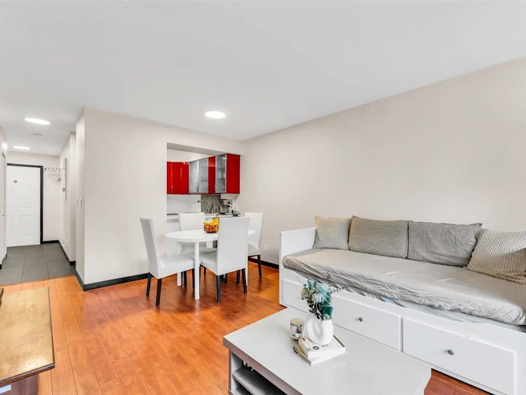 302-2133 Dundas Street, Vancouver, BC, V5L 1J7 - 5