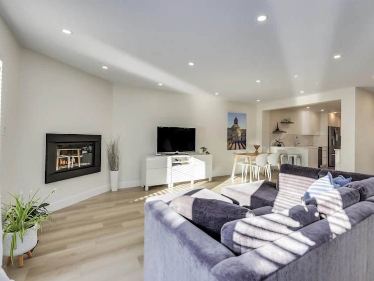 23-12880 Railway Avenue, Richmond, BC, V7E 6G3 - 3