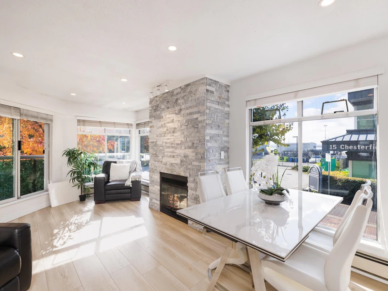 3111 - 33 Chesterfield Place, North Vancouver BC V7M 3K4