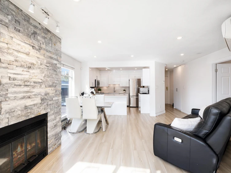 3111-33 Chesterfield Place, North Vancouver, BC, V7M 3K4 - 10