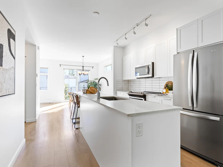 1108-18505 Laurensen Place, Surrey, BC, V4N 6R7 - 8