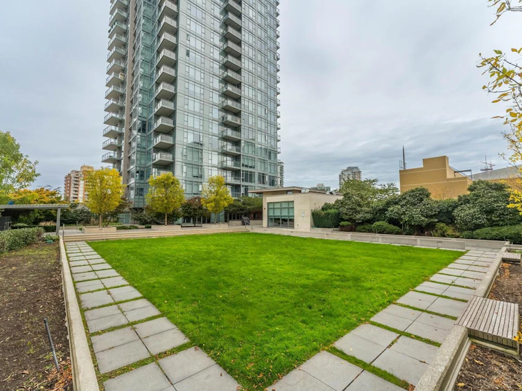 808-4688 Kingsway, Burnaby, BC, V5H 0E9 - 16