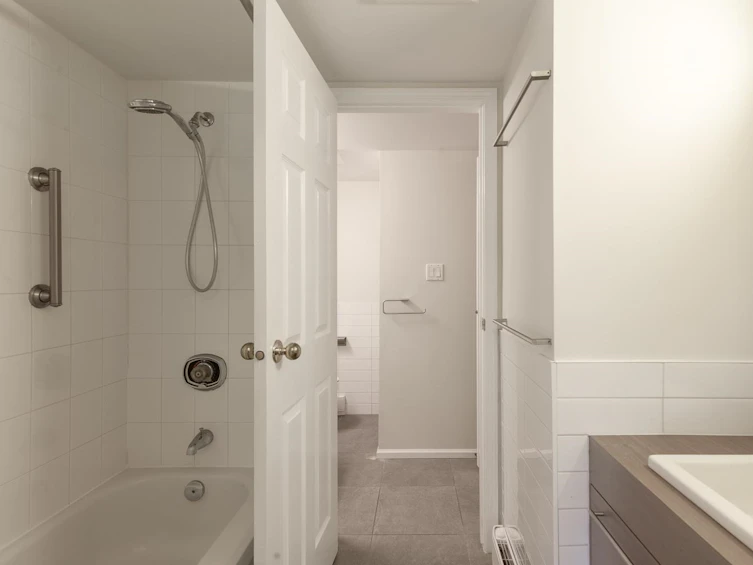 103-1870 W 6th Avenue, Vancouver, BC, V6J 1R6 - 19
