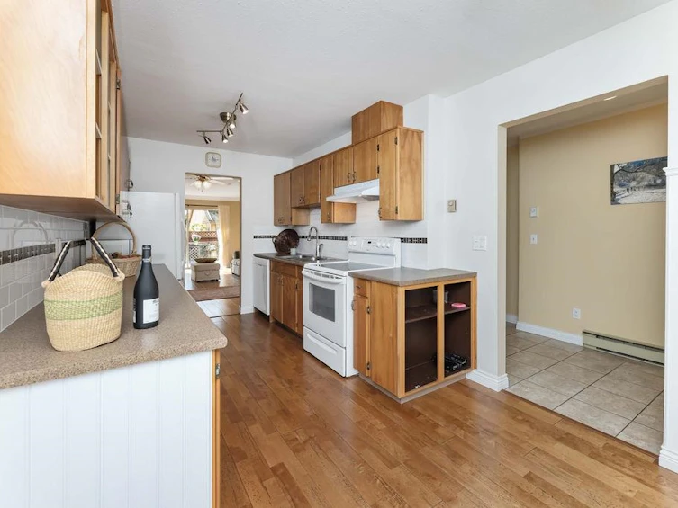 3-815 North Road, Gibsons, BC, V0N 1V9 - 10