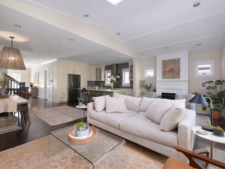 920 Montroyal Boulevard, North Vancouver, BC, V7R 2H1