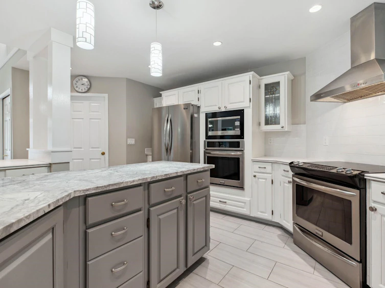 921 Cottonwood Avenue, Coquitlam, BC, V3J 2S9 - 13