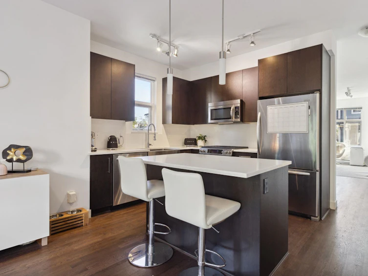 1301-8485 New Haven Close, Burnaby, BC, V5J 0B7 - 4