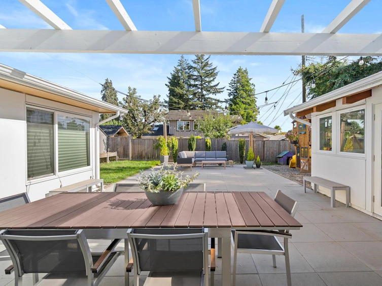 1398 Whitewood Place, North Vancouver, BC, V7P 2X9 - 24