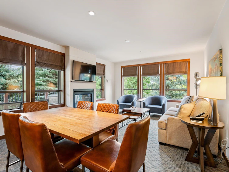 118D-2020 London Lane, Whistler, BC, V0N 1B2 - 3