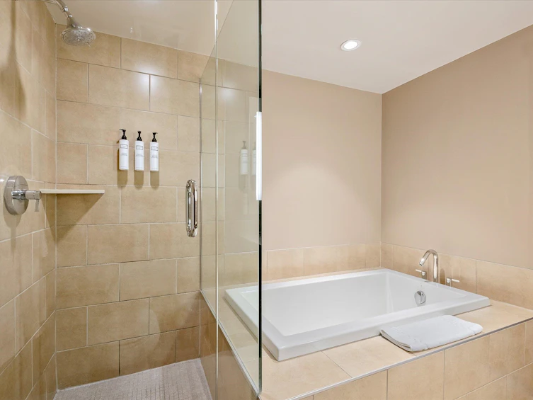118D-2020 London Lane, Whistler, BC, V0N 1B2 - 10