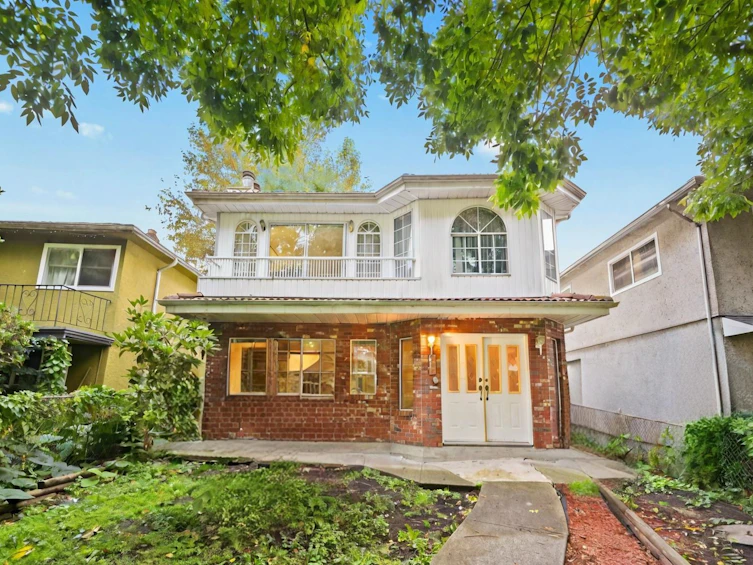 548 E 16th Avenue, Vancouver, BC, V5T 2V2