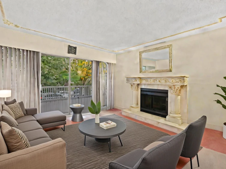 548 E 16th Avenue, Vancouver, BC, V5T 2V2 - 4