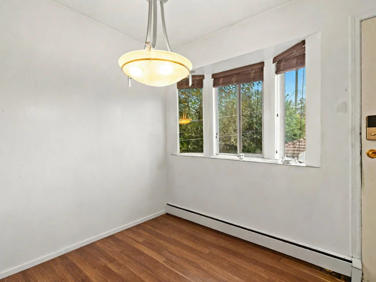 548 E 16th Avenue, Vancouver, BC, V5T 2V2 - 8