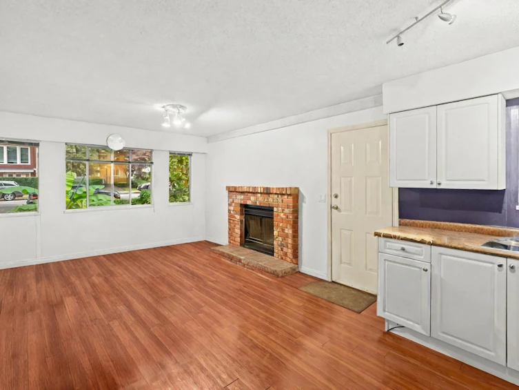 548 E 16th Avenue, Vancouver, BC, V5T 2V2 - 10
