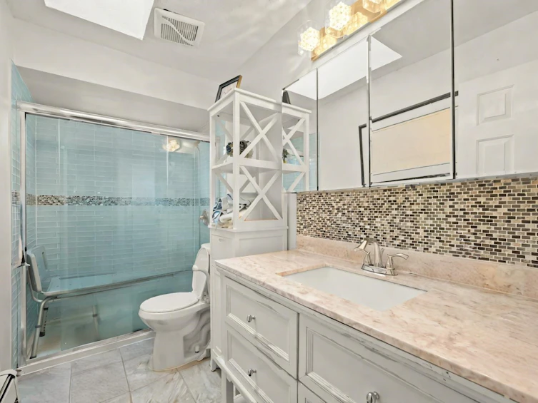 548 E 16th Avenue, Vancouver, BC, V5T 2V2 - 23
