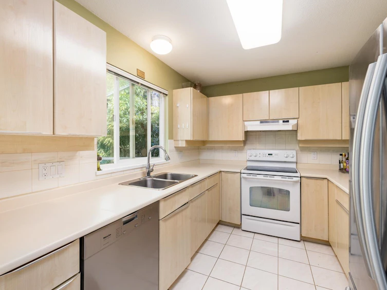 2171 Deep Cove Road, North Vancouver, BC, V7G 1S8 - 3