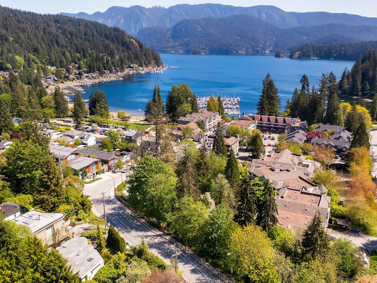 2171 Deep Cove Road, North Vancouver, BC, V7G 1S8 - 15