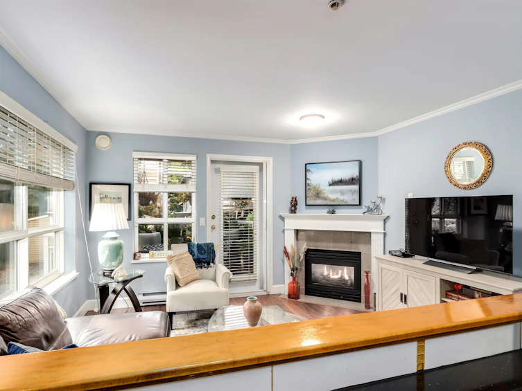 202-130 W 22nd Street, North Vancouver, BC, V7M 1Z9 - 8