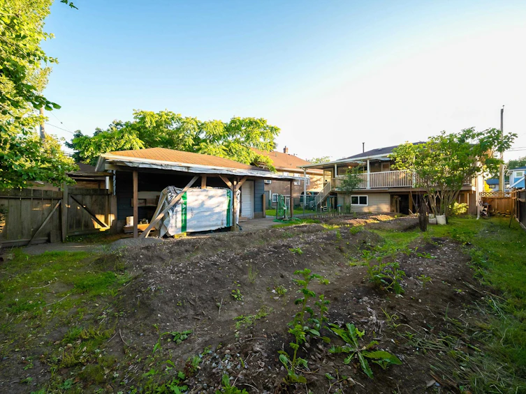 5374 Chesham Avenue, Burnaby, BC, V5H 2L2 - 4