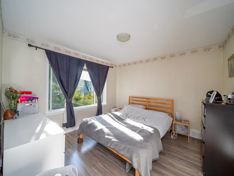 5374 Chesham Avenue, Burnaby, BC, V5H 2L2 - 10