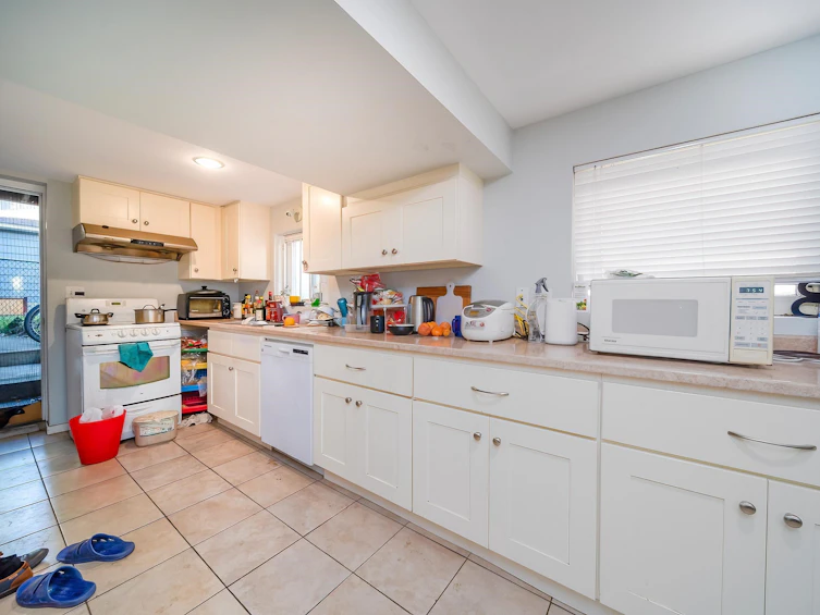 5374 Chesham Avenue, Burnaby, BC, V5H 2L2 - 15
