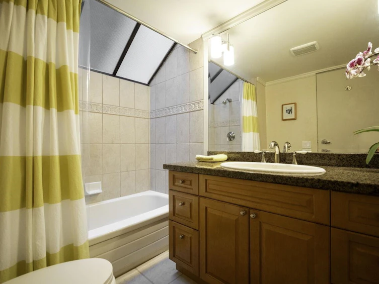 1129 W 8th Avenue, Vancouver, BC, V6H 1C5 - 19