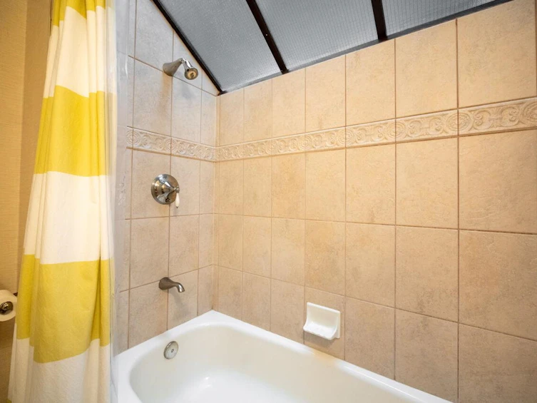 1129 W 8th Avenue, Vancouver, BC, V6H 1C5 - 20