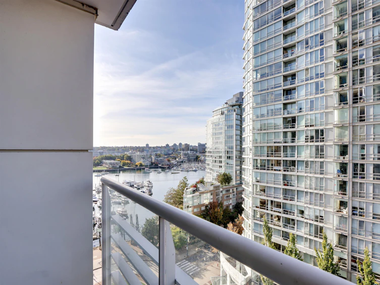 1607-1199 Marinaside Crescent, Vancouver, BC, V6Z 2Y2 - 8