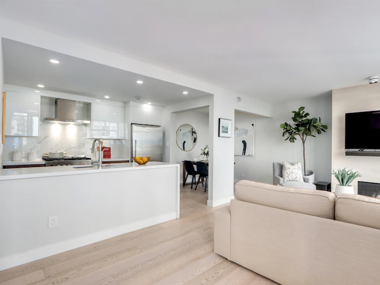 1607-1199 Marinaside Crescent, Vancouver, BC, V6Z 2Y2 - 12