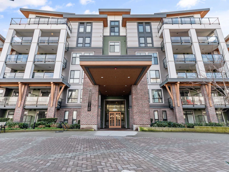 305-45510 Market Way, Chilliwack, BC, V2R 6E1 - 2