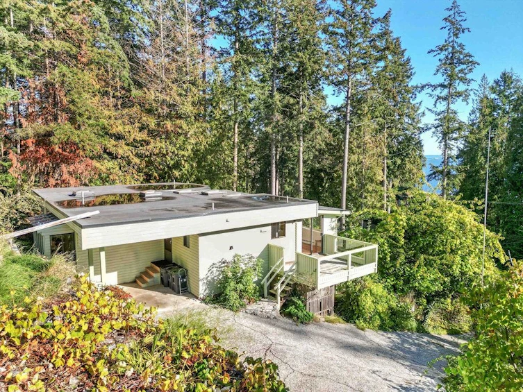 5910 Sunshine Coast Highway, Sechelt, BC, V0N 3A0