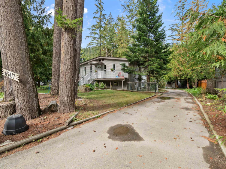 65417 Kawkawa Lake Road, Hope, BC, V0X 1L1 - 3