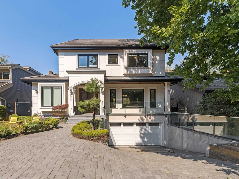4455 W 1st Avenue, Vancouver BC V6R 4H9