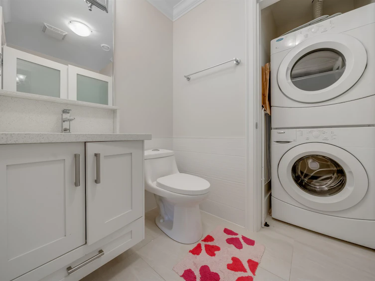 4455 W 1st Avenue, Vancouver, BC, V6R 4H9 - 16