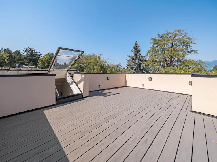 4455 W 1st Avenue, Vancouver, BC, V6R 4H9 - 18