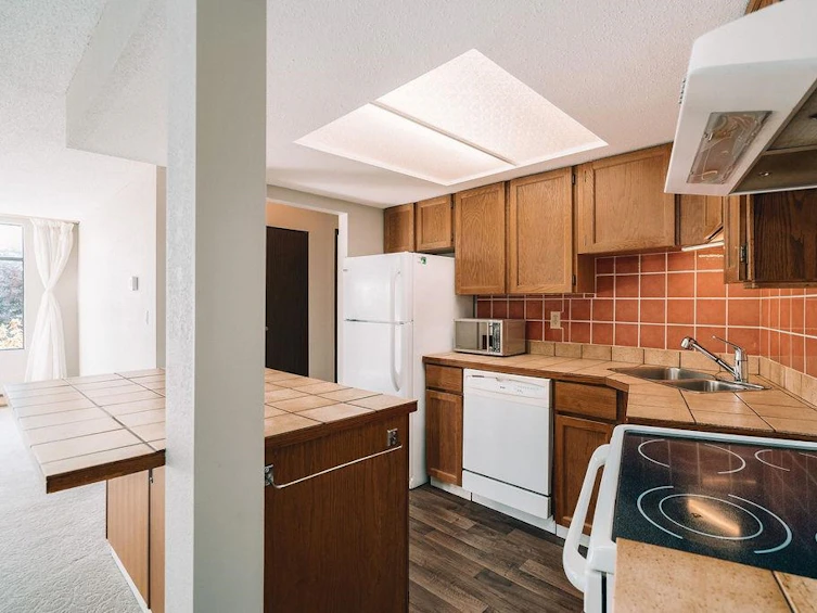 28-11900 228 Street, Maple Ridge, BC, V2X 6L9 - 8