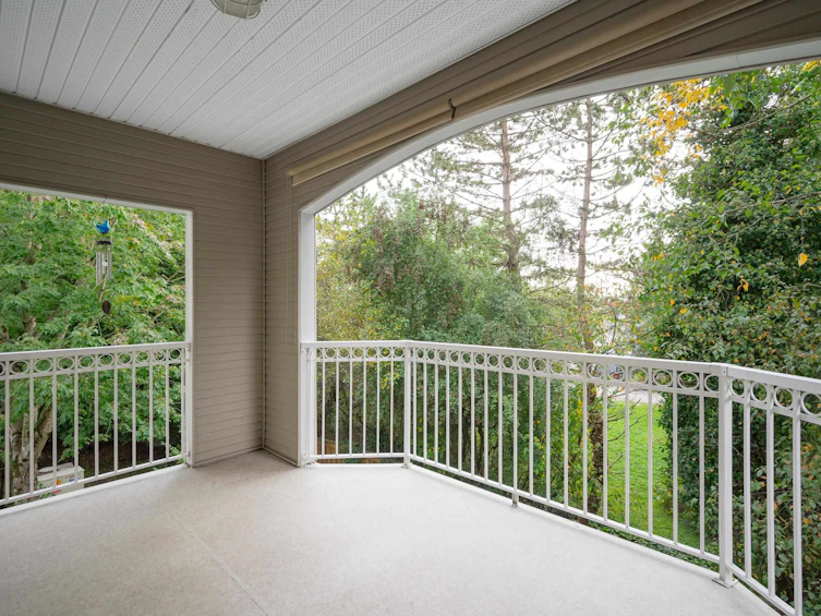 205-5677 208 Street, Langley, BC, V3A 8J5 - 5