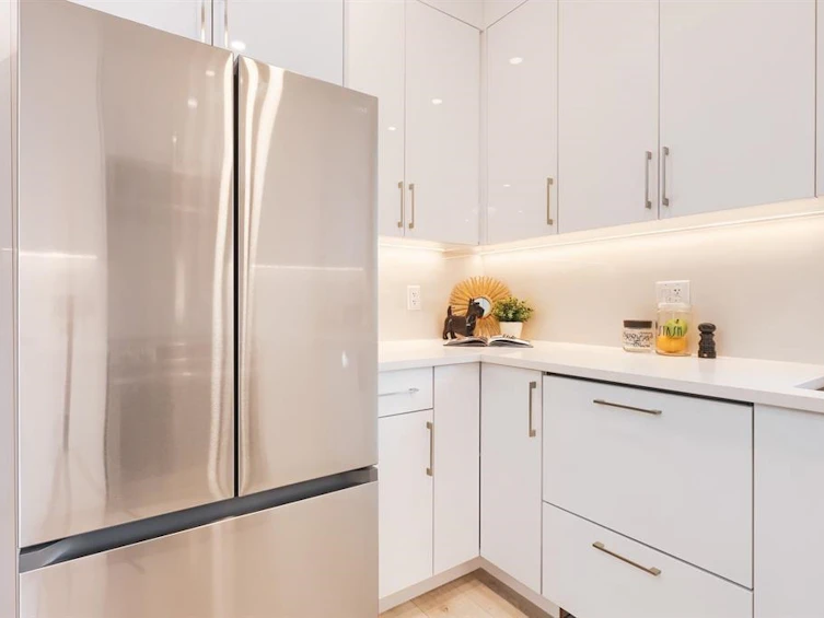 2948 E 3rd Avenue, Vancouver, BC, V5M 1H8 - 9