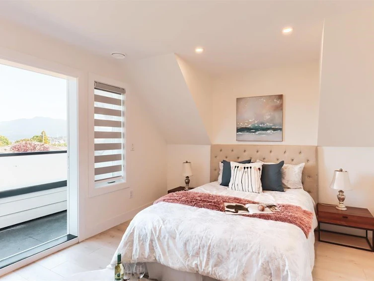 2948 E 3rd Avenue, Vancouver, BC, V5M 1H8 - 13